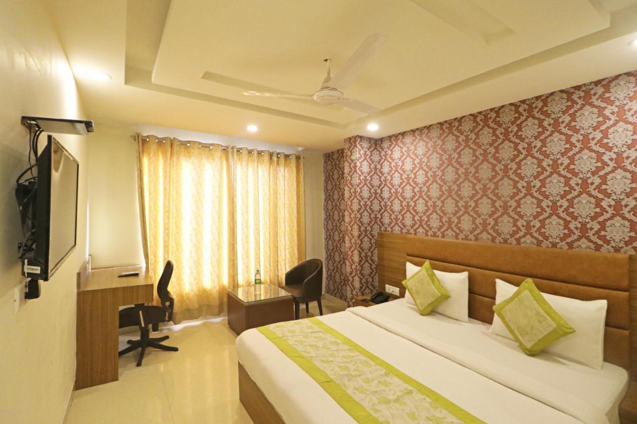 Hotel Ronit Royal Delhi Airport By D'Capitol ニューデリー エクステリア 写真