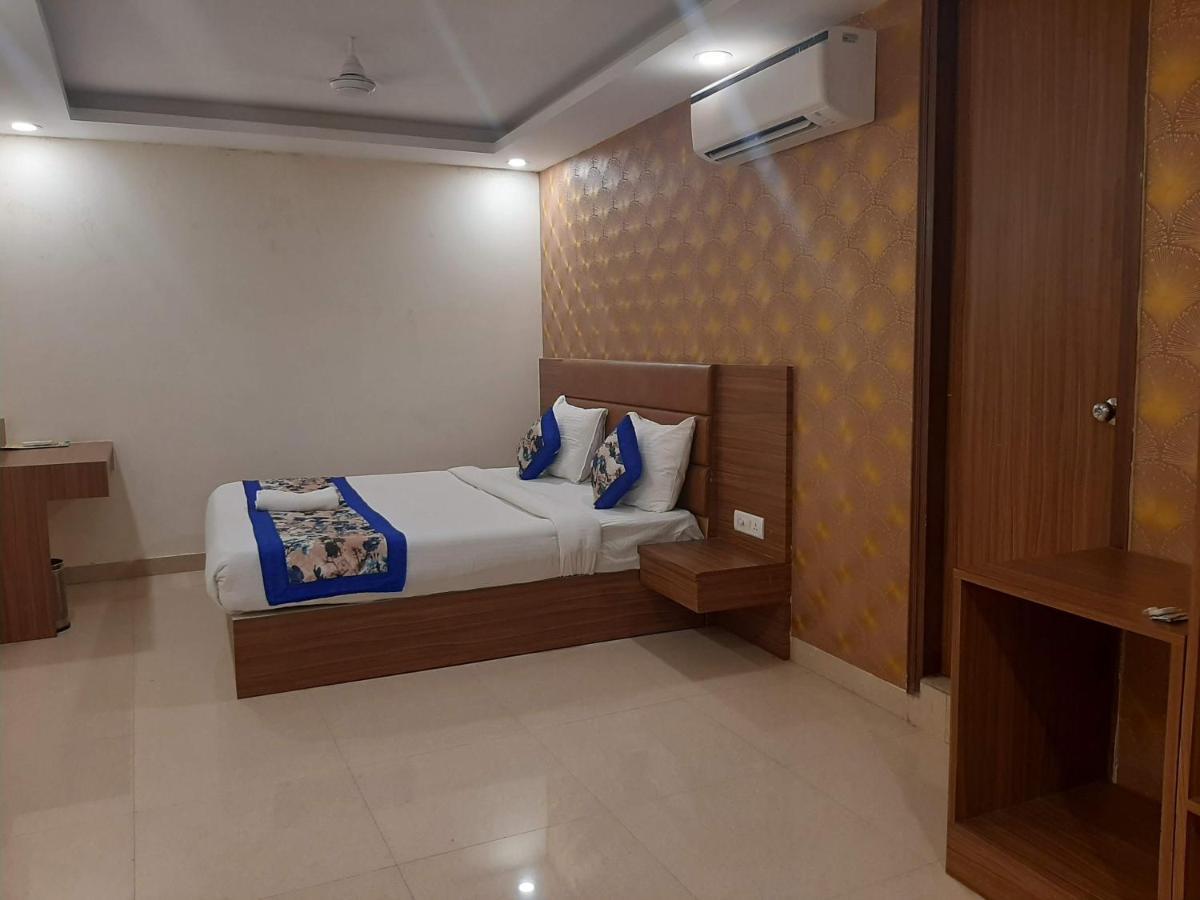Hotel Ronit Royal Delhi Airport By D'Capitol ニューデリー エクステリア 写真
