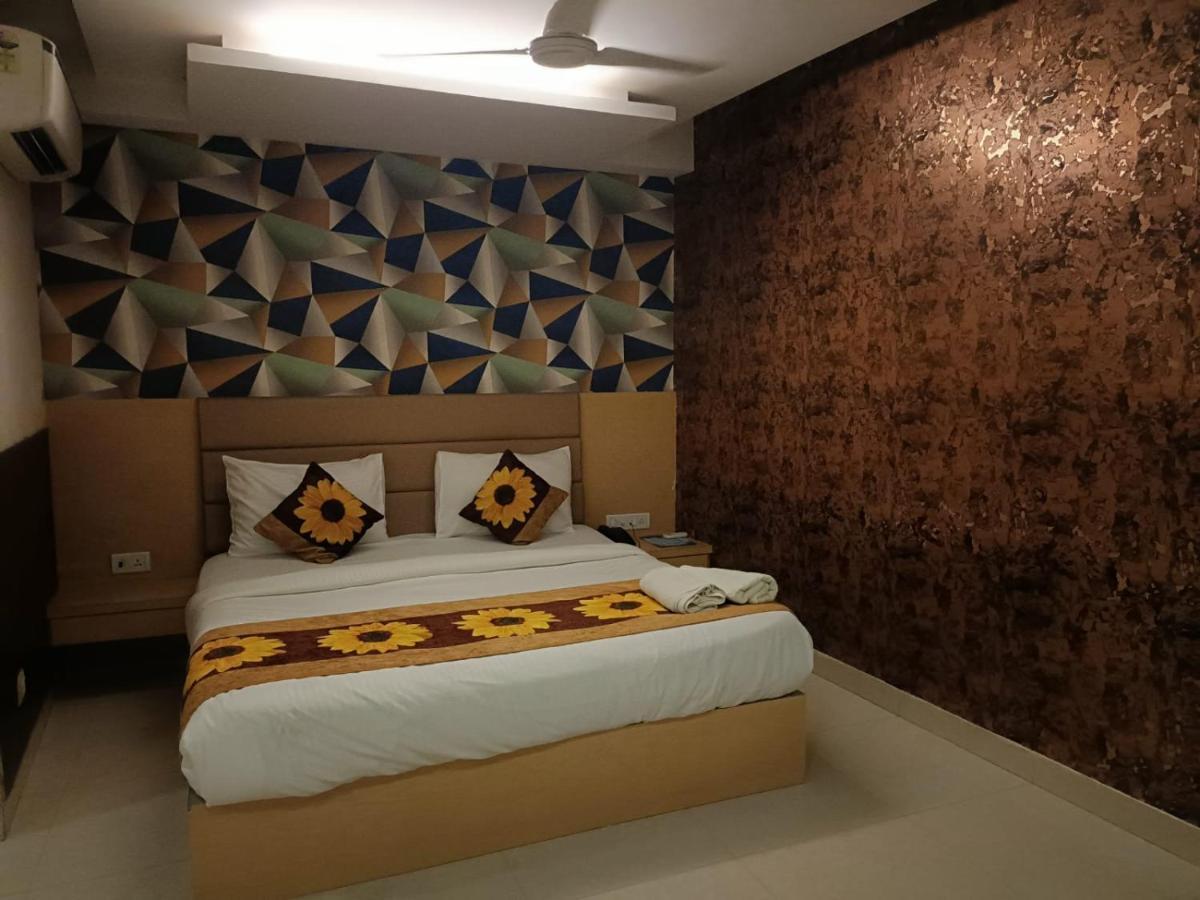 Hotel Ronit Royal Delhi Airport By D'Capitol ニューデリー エクステリア 写真