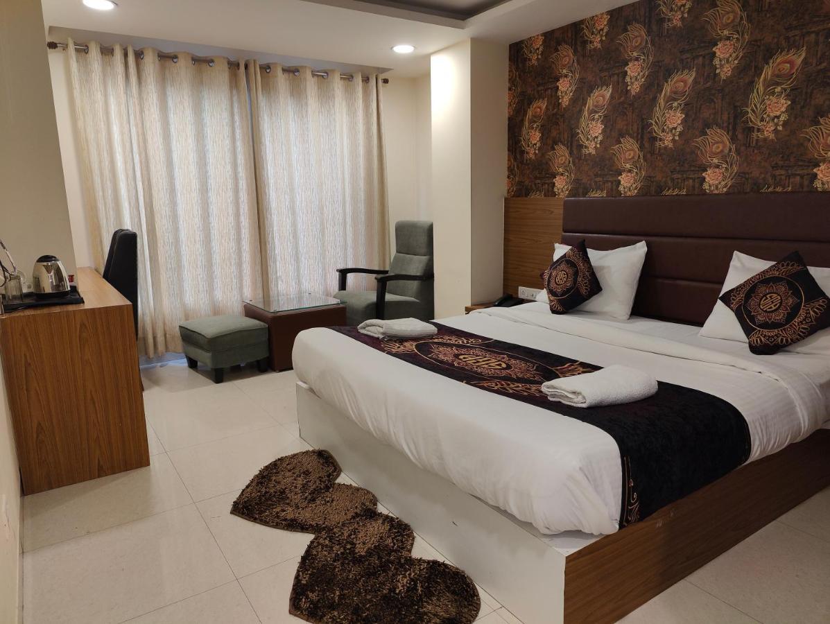 Hotel Ronit Royal Delhi Airport By D'Capitol ニューデリー エクステリア 写真