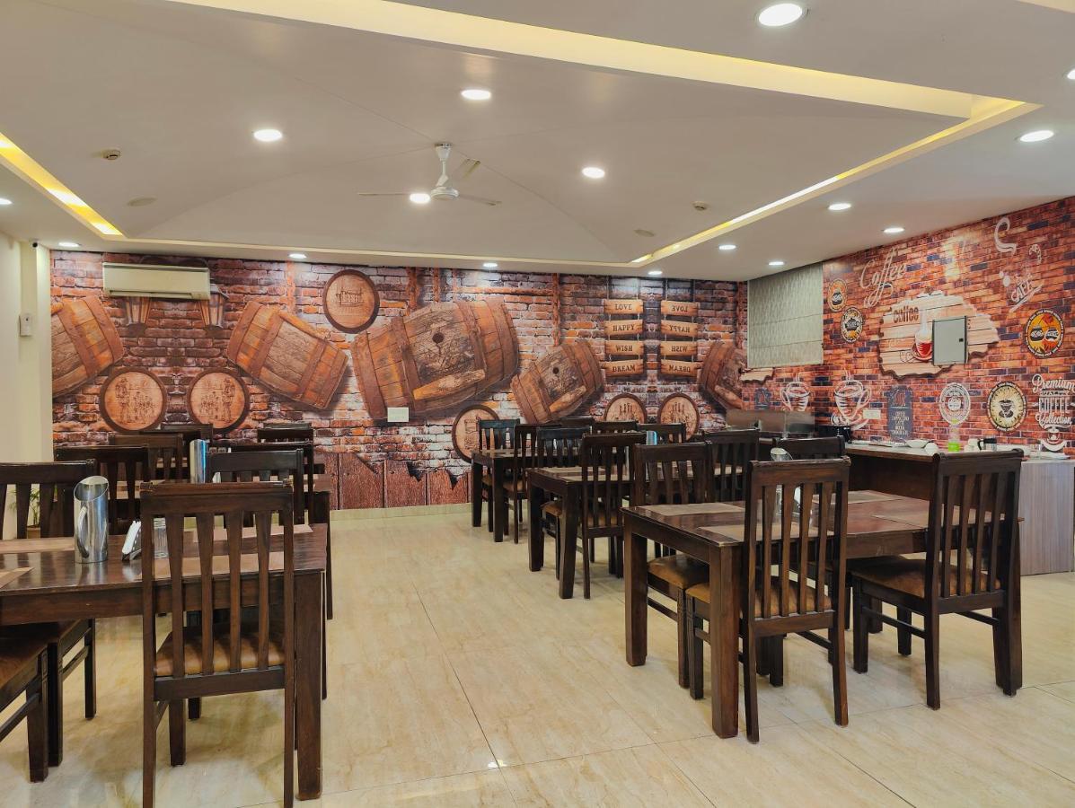 Hotel Ronit Royal Delhi Airport By D'Capitol ニューデリー エクステリア 写真