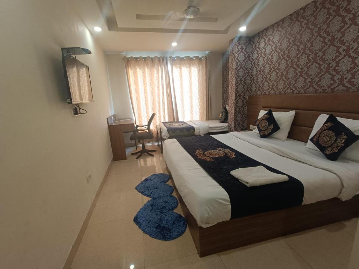 Hotel Ronit Royal Delhi Airport By D'Capitol ニューデリー エクステリア 写真