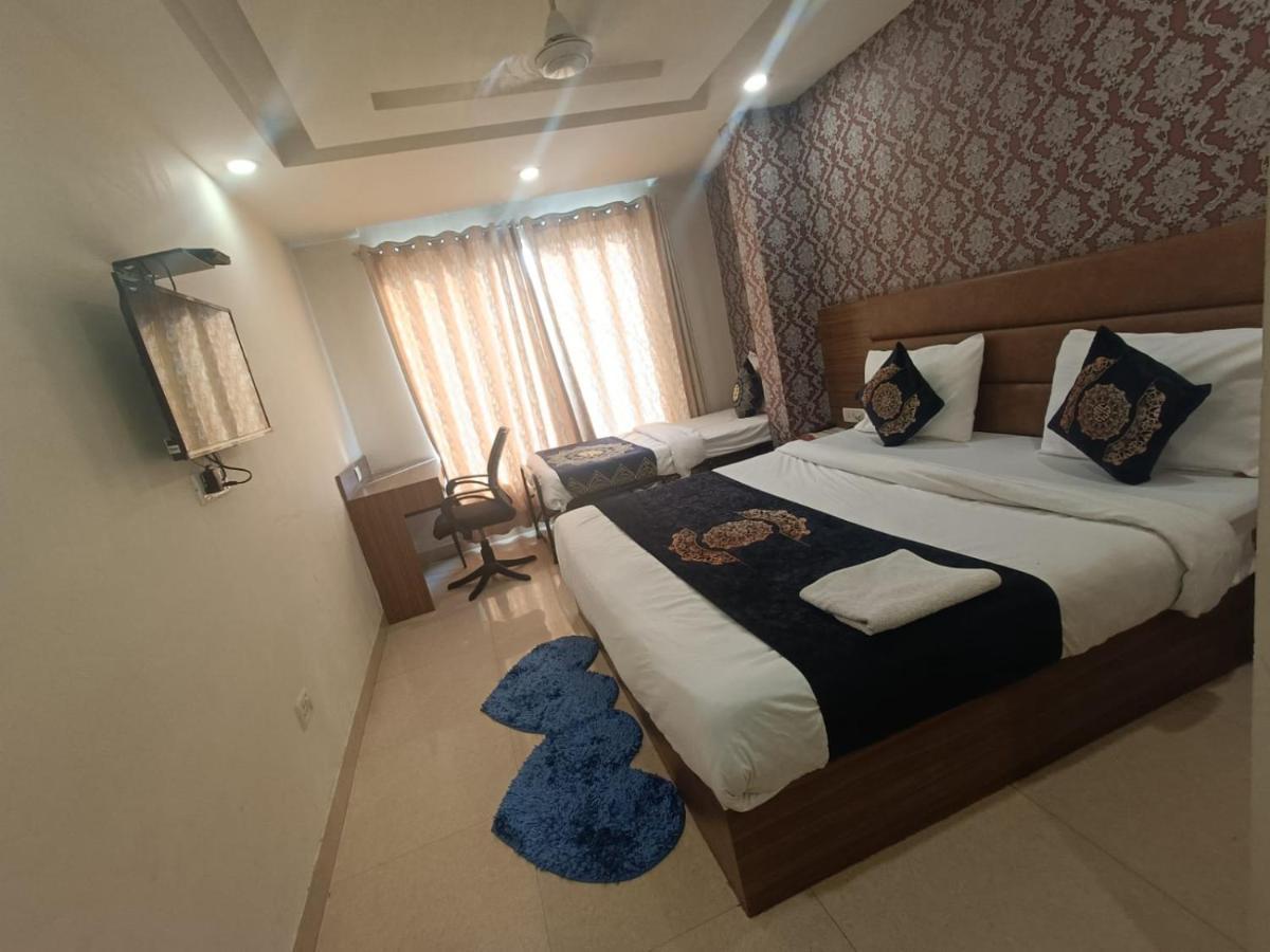 Hotel Ronit Royal Delhi Airport By D'Capitol ニューデリー エクステリア 写真