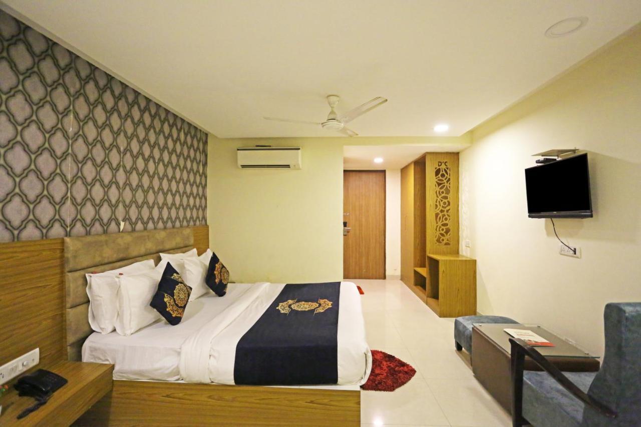 Hotel Ronit Royal Delhi Airport By D'Capitol ニューデリー エクステリア 写真