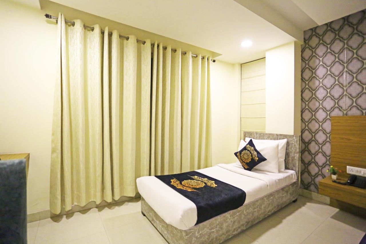 Hotel Ronit Royal Delhi Airport By D'Capitol ニューデリー エクステリア 写真